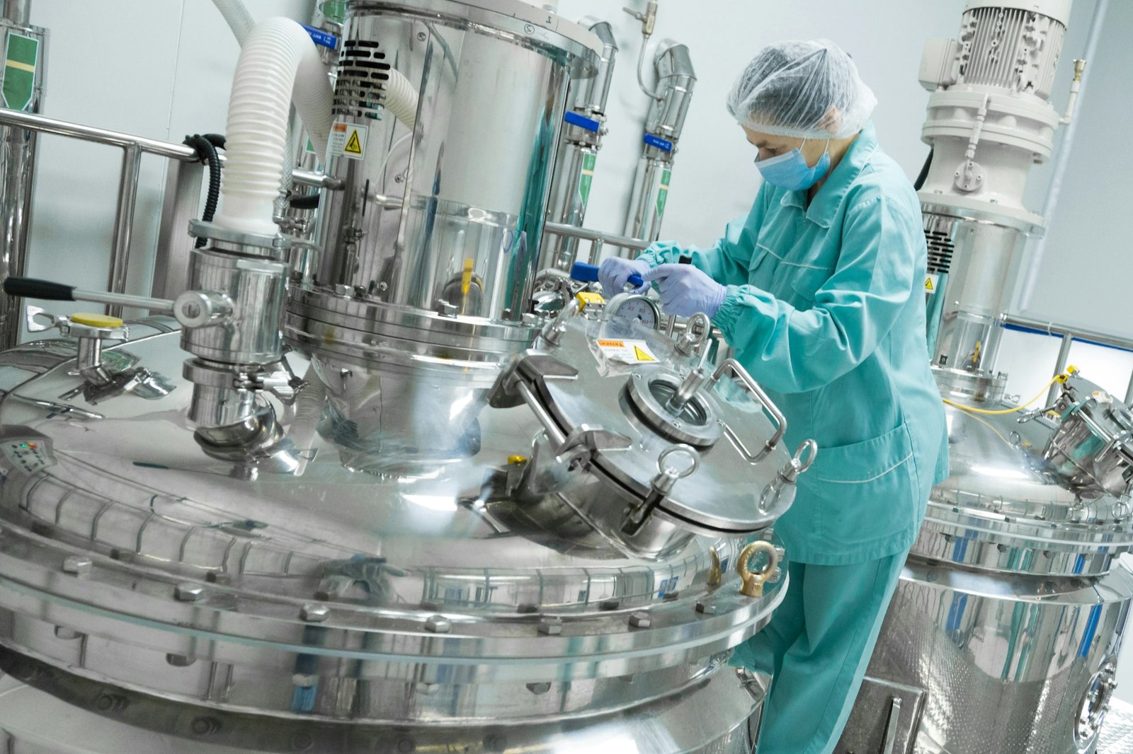 The Evolution of Pharmaceutical Equipment: From Traditional to Cutting-Edge